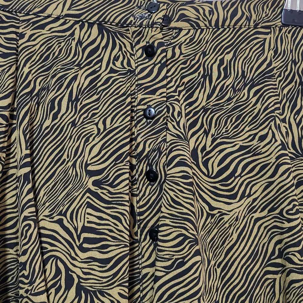 Urban Outfitters Zebra Print Button Front Mini Skirt Brown Black Small NEW - Picture 2 of 9
